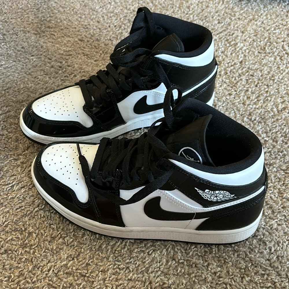 Nike Air Jordan’s mid 1 size 7.5 men’s